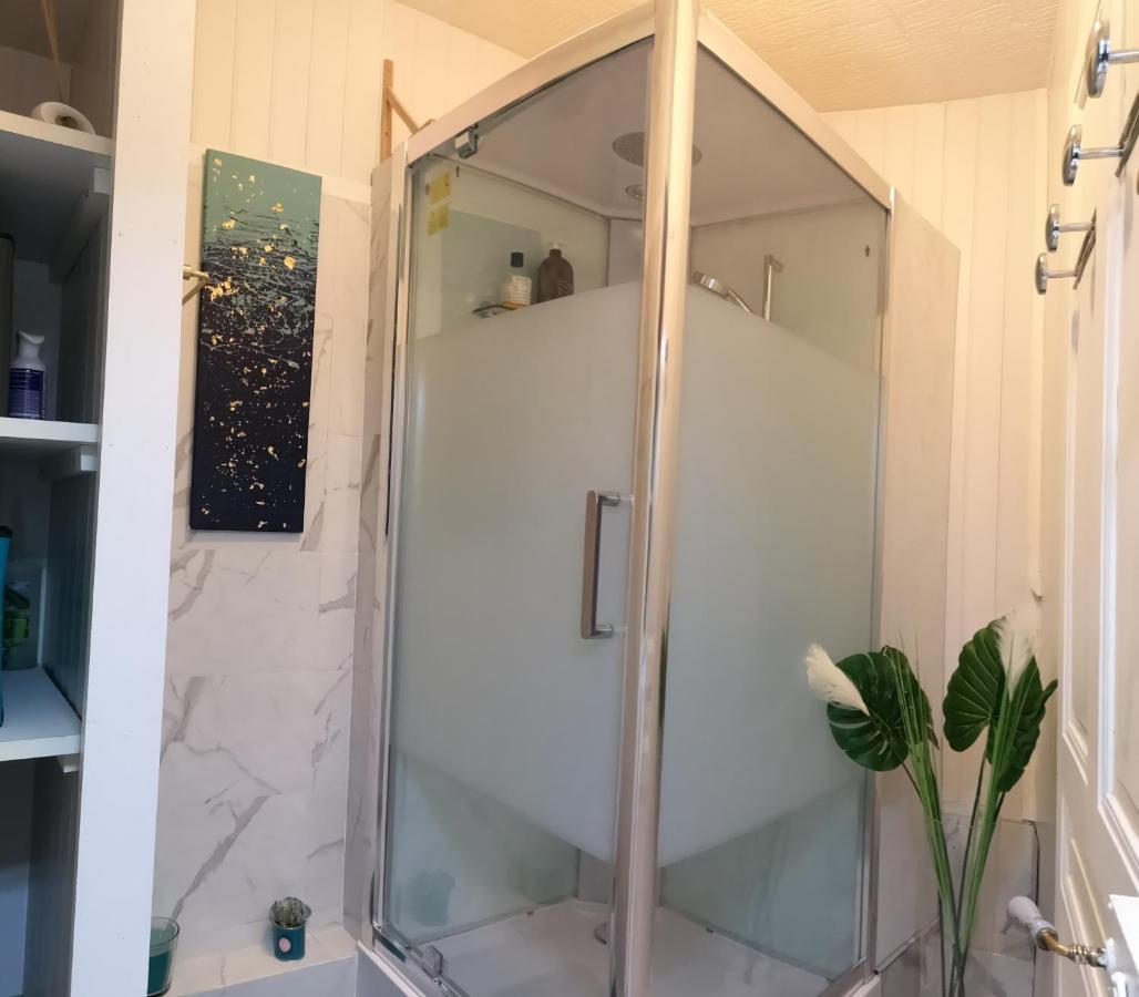 Charmant Duplex 100M2 Mouchard Luaran gambar