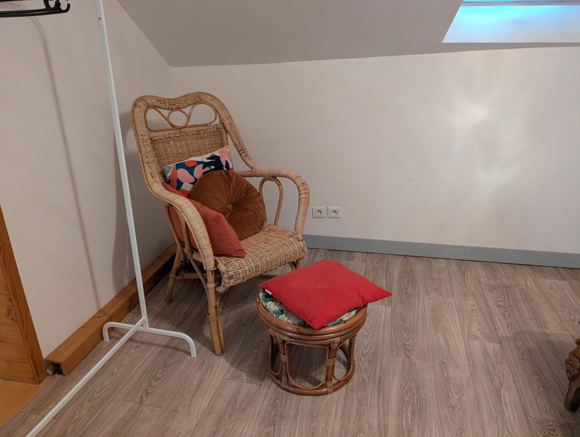Charmant Duplex 100M2 Mouchard Luaran gambar