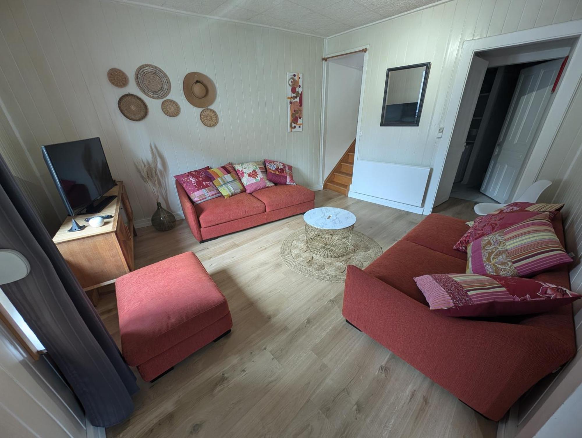 Charmant Duplex 100M2 Mouchard Luaran gambar
