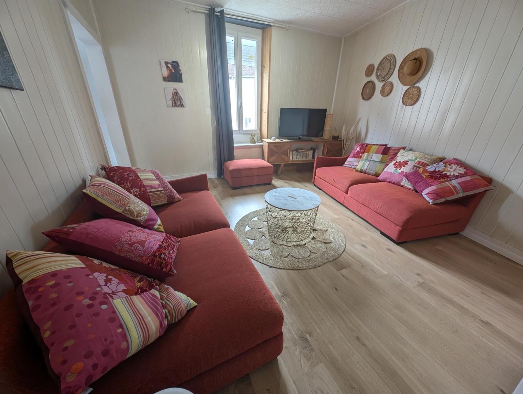 Charmant Duplex 100M2 Mouchard Luaran gambar
