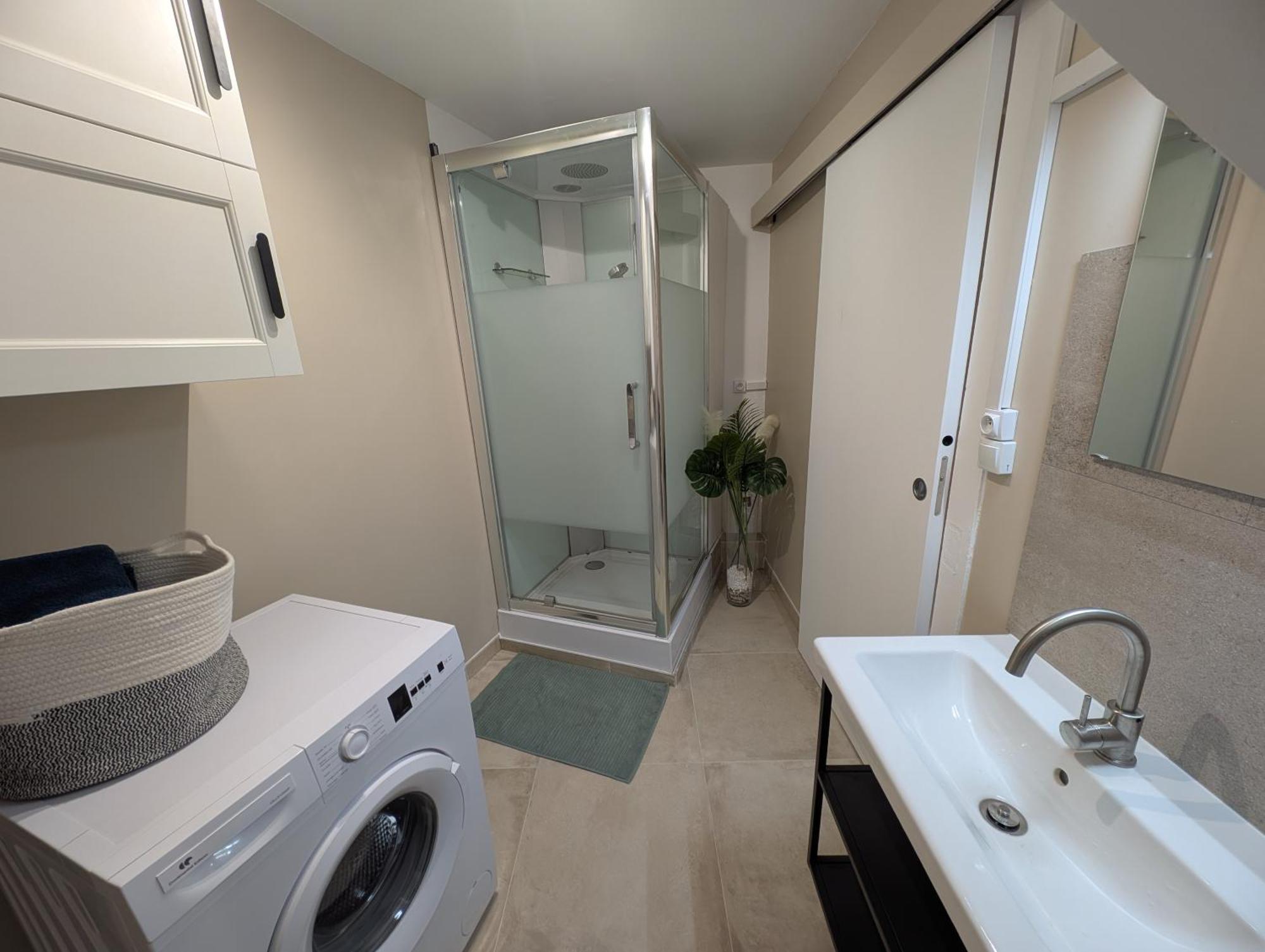Charmant Duplex 100M2 Mouchard Luaran gambar